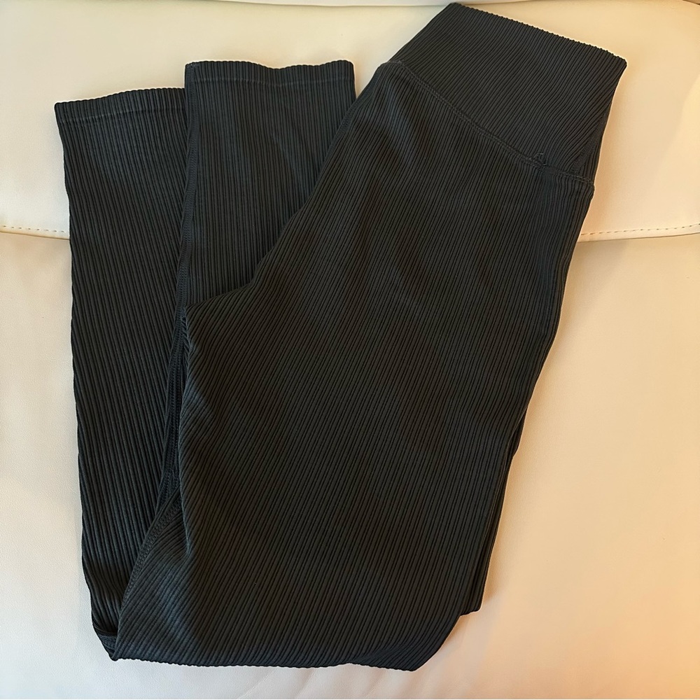 Good American - Rib Seamless 7/8 Leggings, 1/2 Green